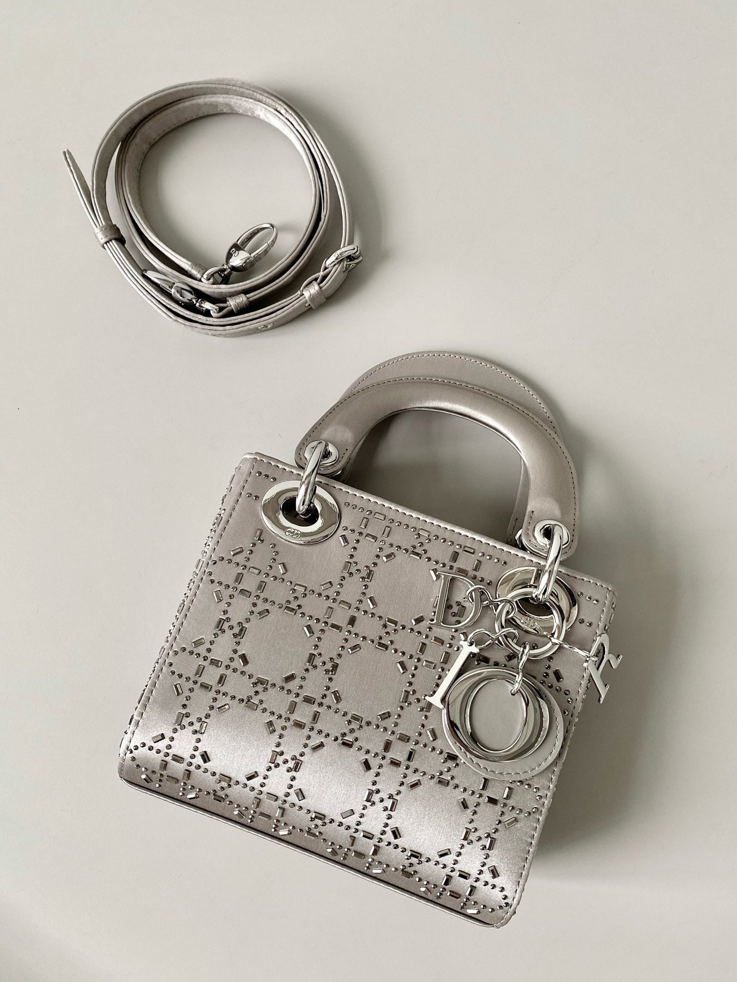 Strass Cannage Satin small LD Carrello ( black, grey )