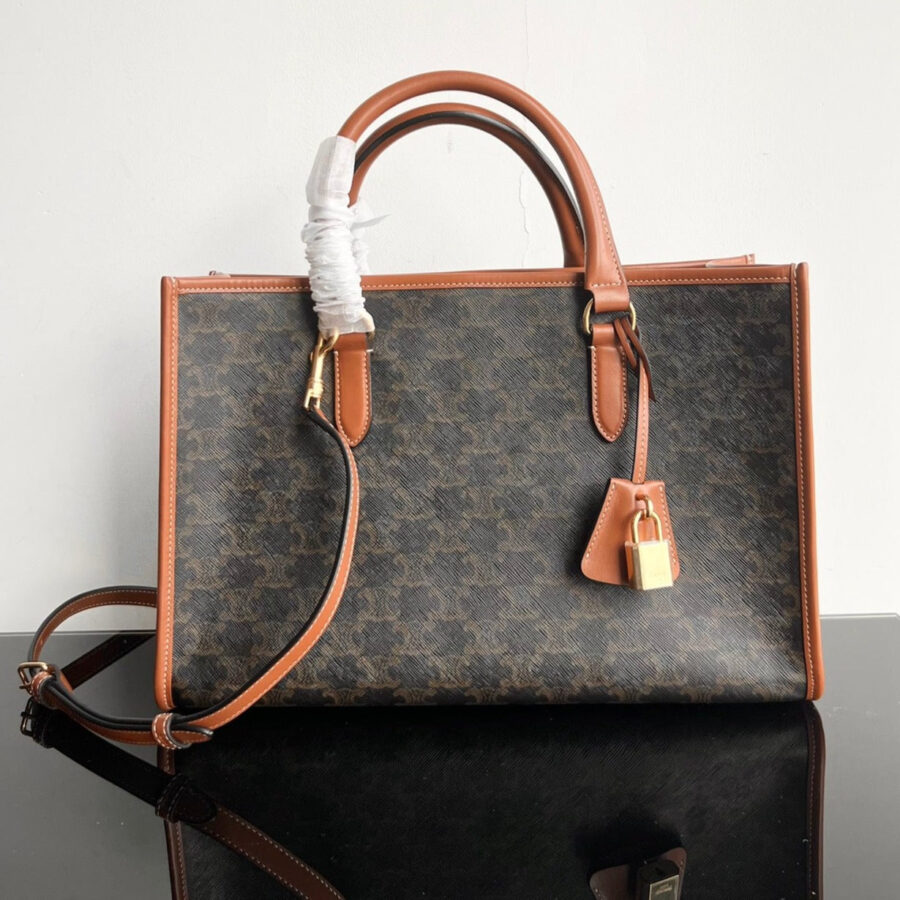 Designer Tote black bag – front view