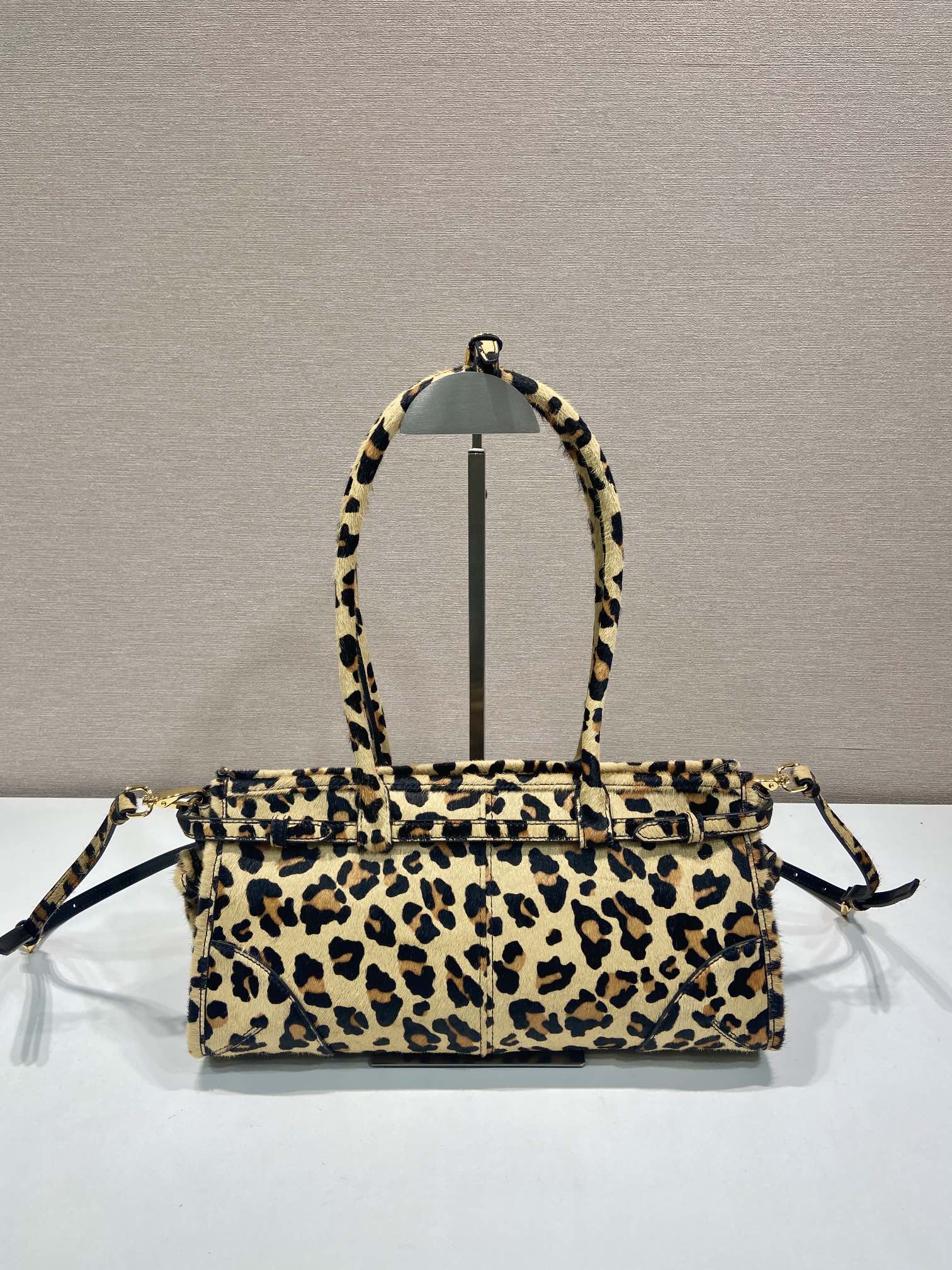TOP Handle BAG 32 IN Leopard Print Pelle