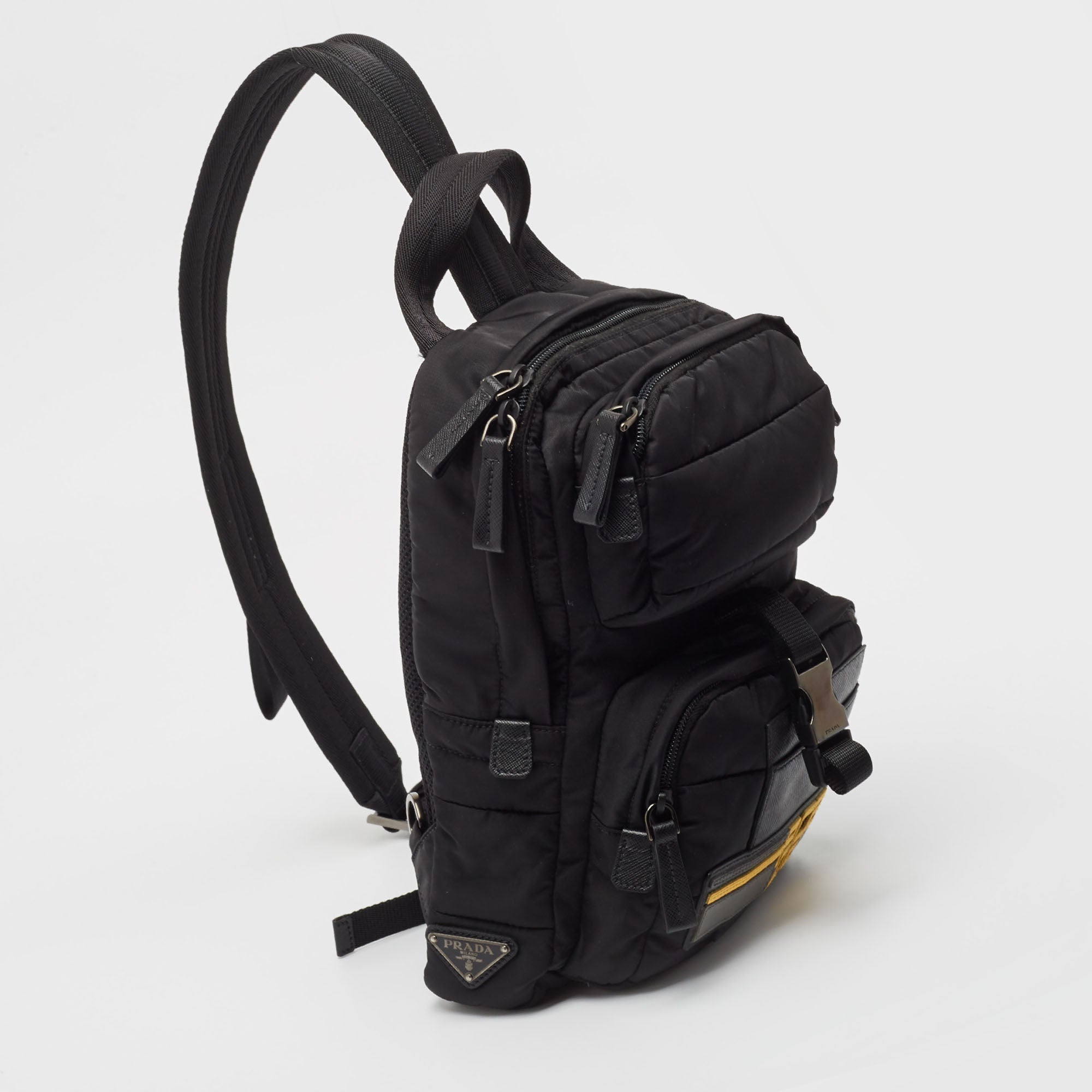 Zaino monospalla Prada Nero in pelle e nylon Racing Logo