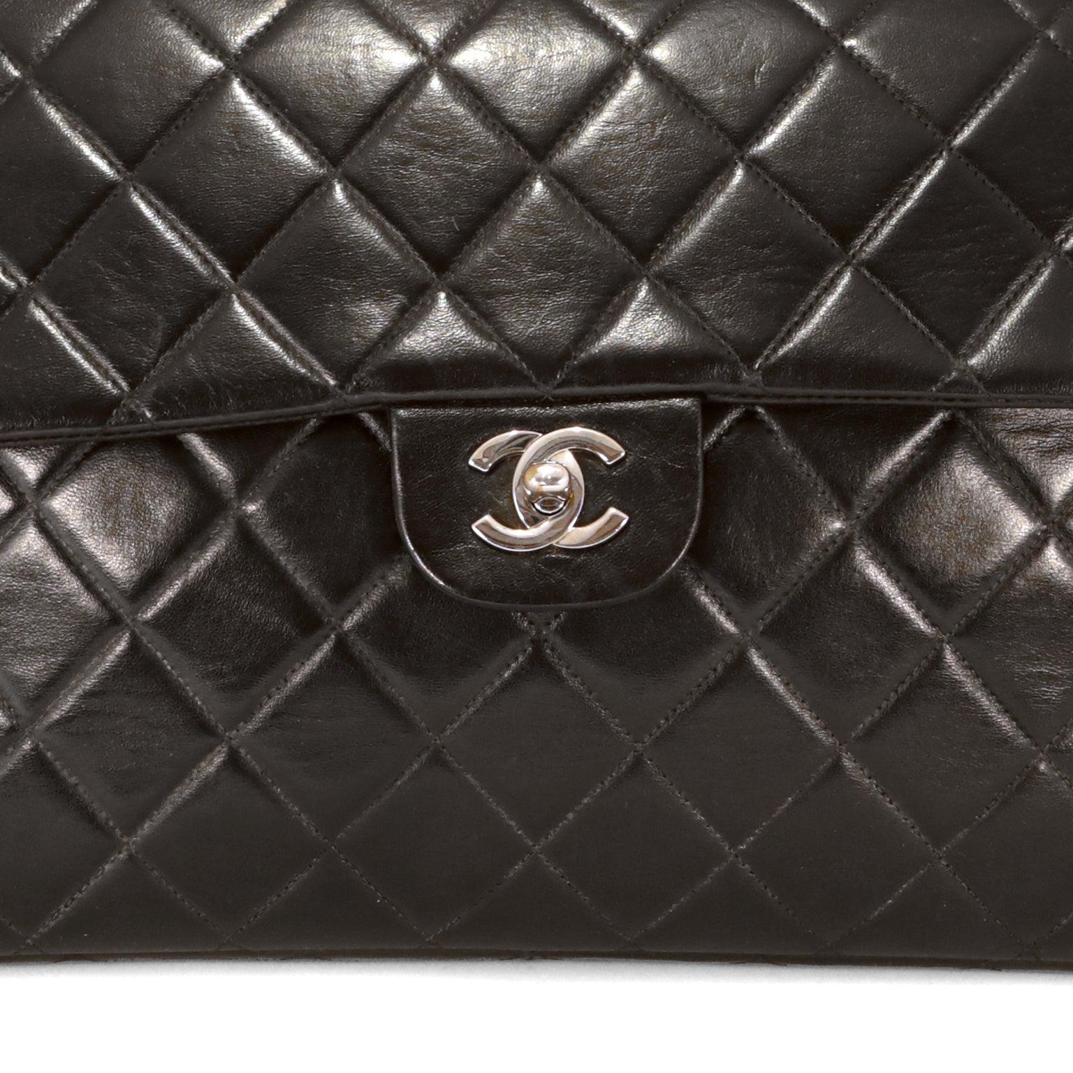 Zaino Chanel Classic Flap in Agnello Nero
