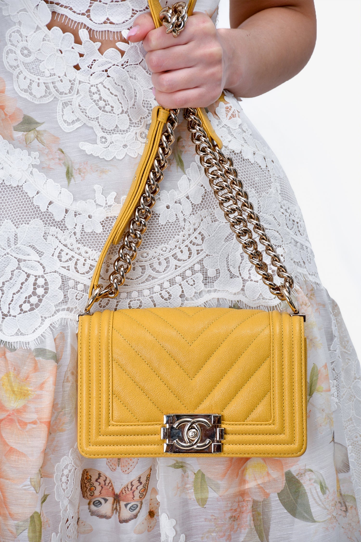 Chanel /20 Yellow Caviar Leather Small Boy Borsa a mano
