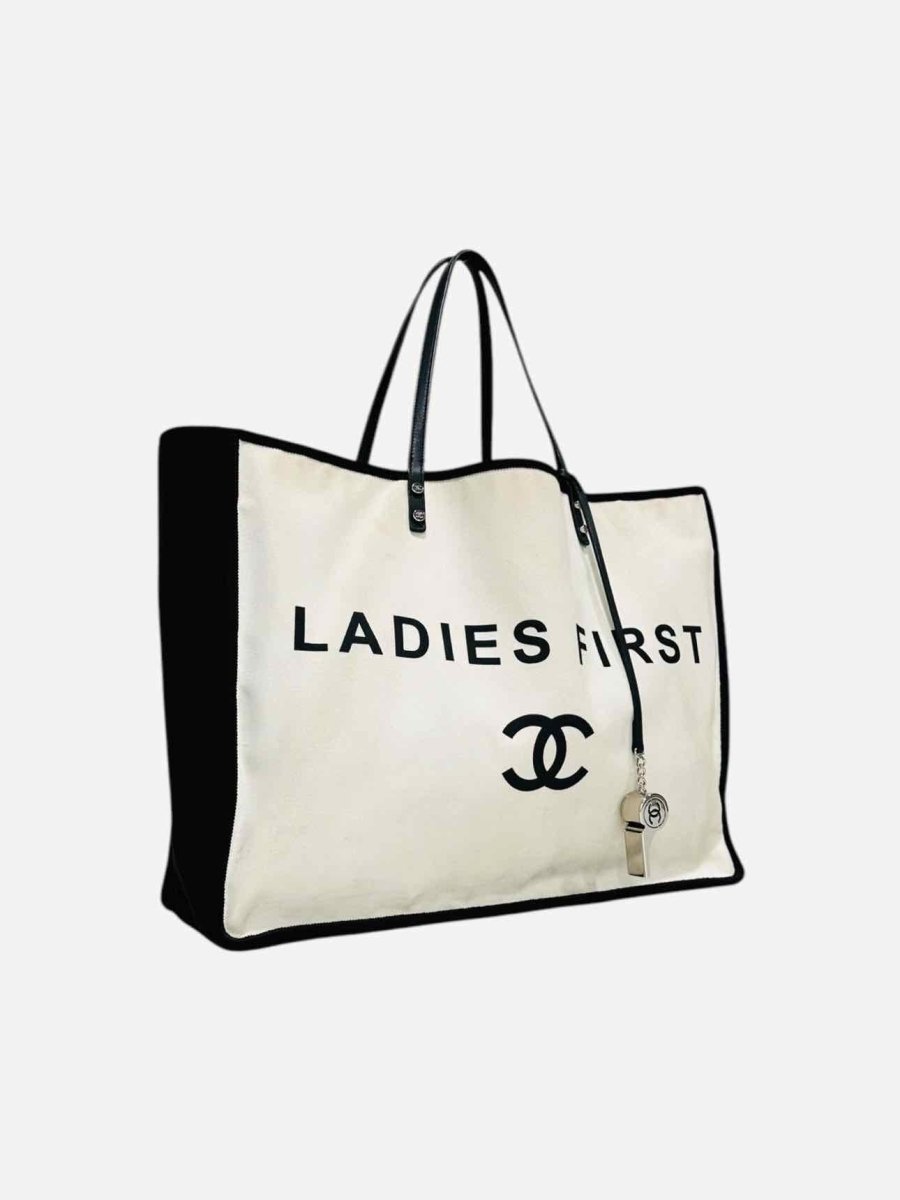 Chanel Nero Ladies First Shopping bag
